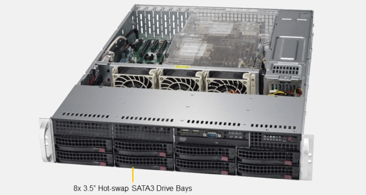 Servidor Supermicro SuperServer com 8 Baias até 2 processadores