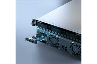 Conectividade de 2,5 GbE e a opção de atualização para 10 GbE.