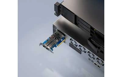 Conectividade padrão de 2,5 GbE e a opção de expansão para 10 GbE