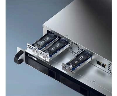 Expansão com slots E1.S/M.2 PCIe NVMe