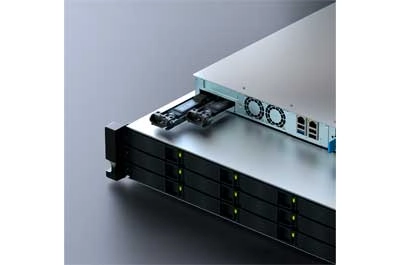 Expansão com slots PCIe E1.S