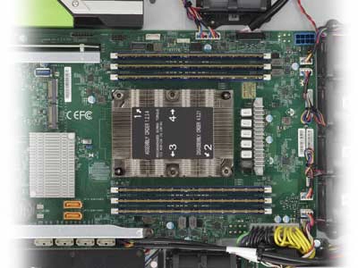 Um server com processador Intel Xeon Scalable