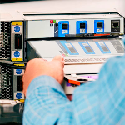 Um SAS storage pronto para Scale-up e Scale-Out