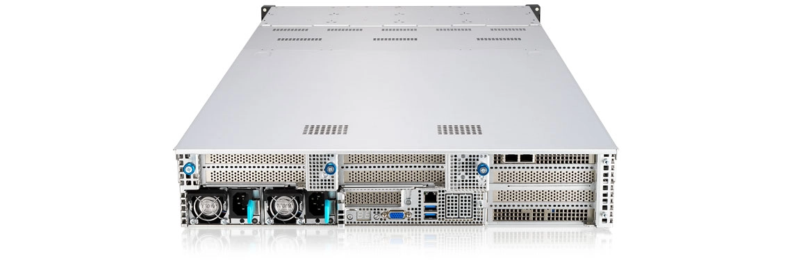 Um servidor com nove expansões de slots PCIe