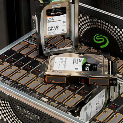 Um storage SFF SAS de 2 Petabytes pronto para o trabalho